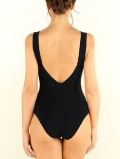 Badeanzug BONNIE 61 Von Pain De Sucre 32 Badeanzug BONNIE 61 Von Pain De Sucre -Marlies Dekkers Verkaufsgeschäft badeanzug bonnie schwarz pain de sucre 3 1 2 1