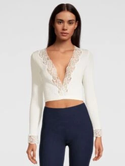 Merino Wolle-Seide Bolero Jäckchen Creme Calais Spitze Von Oscalito -Marlies Dekkers Verkaufsgeschäft bolero langarm leavers recycling spitze weiss 6636 oscalito 2