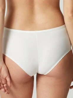 MAISON LEJABY Brazilian Shorty NUAGE PUR Extra Flach Von Maisonlejaby 18 MAISON LEJABY Brazilian Shorty NUAGE PUR Extra Flach Von Maisonlejaby -Marlies Dekkers Verkaufsgeschäft boxer wei lilie 5569 nuage pur maison lejaby 2 1