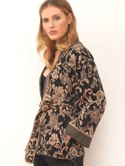 Jacke JACQUARD Schwarz-zimt Von Chiara Fiorini 10 Jacke JACQUARD Schwarz-zimt Von Chiara Fiorini -Marlies Dekkers Verkaufsgeschäft jacke jacquard g9611 chiara fiorini 2 1