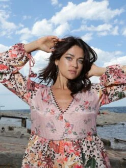 Seidenbatist Tunikakleid GINEVRA ROSA Von Laetitia Beachwear 11 Seidenbatist Tunikakleid GINEVRA ROSA Von Laetitia Beachwear -Marlies Dekkers Verkaufsgeschäft kaftan rosa g133 laetitia 8