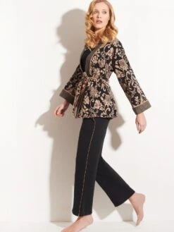 Jacke JACQUARD Schwarz-zimt Von Chiara Fiorini 13 Jacke JACQUARD Schwarz-zimt Von Chiara Fiorini -Marlies Dekkers Verkaufsgeschäft loungewear kuschel cotton g9611 cf1911 chiara fiorini