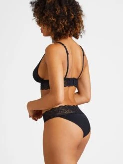 Triangel BH SWEETESSENCE IK Microfaser Mit Spitze Von Aubade 23 Triangel BH SWEETESSENCE IK Microfaser Mit Spitze Von Aubade -Marlies Dekkers Verkaufsgeschäft microfaser dessous ikc10 noir 4 sweetessence aubade 4