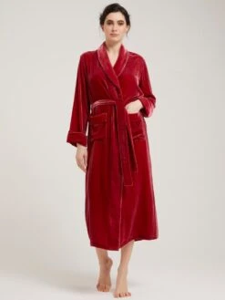 Seide-Viscose Samt Morgenmantel Lang DANIELA Uni Von Vivis -Marlies Dekkers Verkaufsgeschäft morgenmantel seidensamt daniela v00039 berry vivs 3 6