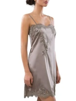 Seta Superior Seiden-Nachthemd VALIDA Von Cotton Club -Marlies Dekkers Verkaufsgeschäft seide dessous 5vb valida francesina 8e seta superior cotton club