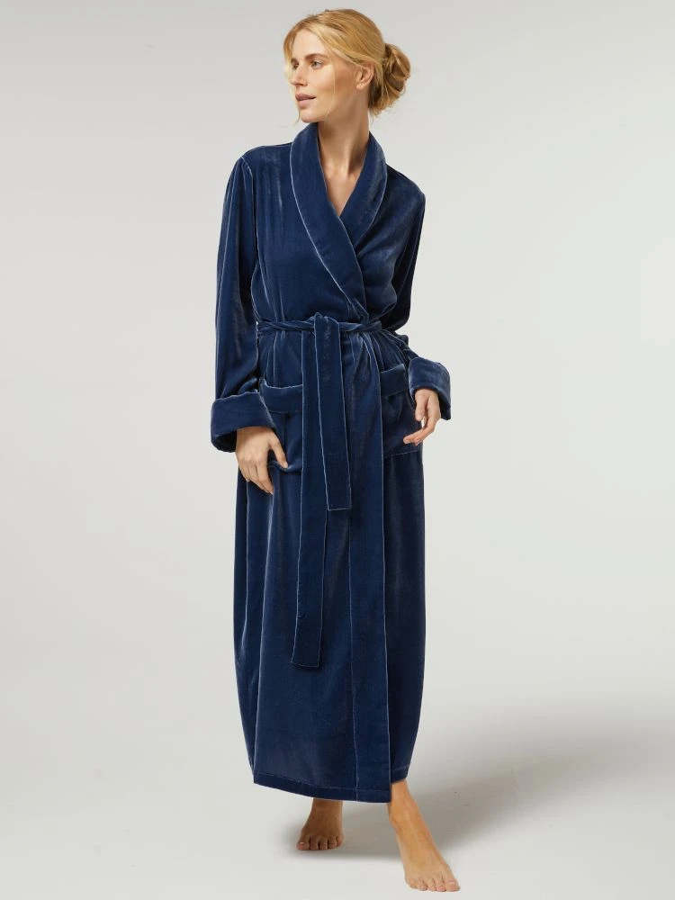 Seide-Viscose Samt Morgenmantel Lang DANIELA Elegant Von Vivis 8 Seide-Viscose Samt Morgenmantel Lang DANIELA Elegant Von Vivis – Bild 6