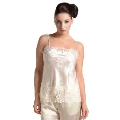 Seiden-Longtop JARDIN Mit Spitze Von Marjolaine 15 Seiden-Longtop JARDIN Mit Spitze Von Marjolaine -Marlies Dekkers Verkaufsgeschäft seidentop jardin champagner weiss marjolaine 1 1 1 1 1