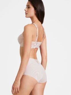 Spacer BH SOFTESSENCE TM Spitze Von Aubade 16 Spacer BH SOFTESSENCE TM Spitze Von Aubade -Marlies Dekkers Verkaufsgeschäft spitze dessous tmn09 skin 4 softessence aubde 31