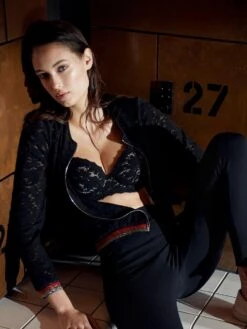 Jacke INAYA 80 Schwarz Aus Spitze Von Suggest -Marlies Dekkers Verkaufsgeschäft spitze jacke inaya schwarz pain de sucre suggest 2