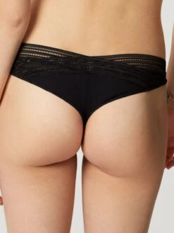 Tüllspitze String MISS LEJABY Von Maison Lejaby 24 Tüllspitze String MISS LEJABY Von Maison Lejaby -Marlies Dekkers Verkaufsgeschäft tanga schwarz 16462 miss lejaby maison lejaby 2 1
