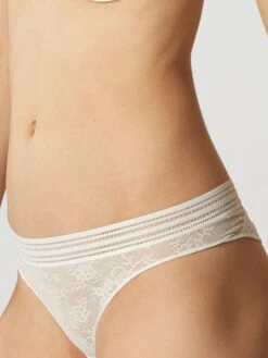 Tüllspitze String MISS LEJABY Von Maison Lejaby 18 Tüllspitze String MISS LEJABY Von Maison Lejaby -Marlies Dekkers Verkaufsgeschäft tanga wei 16462 miss lejaby maison lejaby 2 1