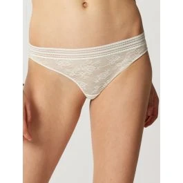 Tüllspitze String MISS LEJABY Von Maison Lejaby 3 Tüllspitze String MISS LEJABY Von Maison Lejaby