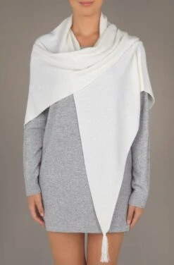 Wolle Kaschmir Stola YUNA 96 Von Pain De Sucre Suggest -Marlies Dekkers Verkaufsgeschäft wolle kaschmir yuna pain de sucre suggest 3