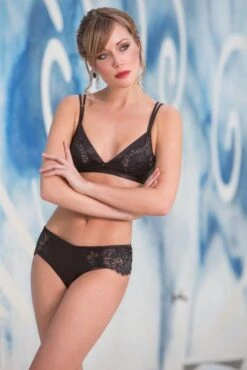 Seta Superior Seide Triangel-BH SPECIALE Von Cotton Club 17 Seta Superior Seide Triangel-BH SPECIALE Von Cotton Club -Marlies Dekkers Verkaufsgeschäft z speciale eccelsa nero cotton club seta cotton club seta cotton club